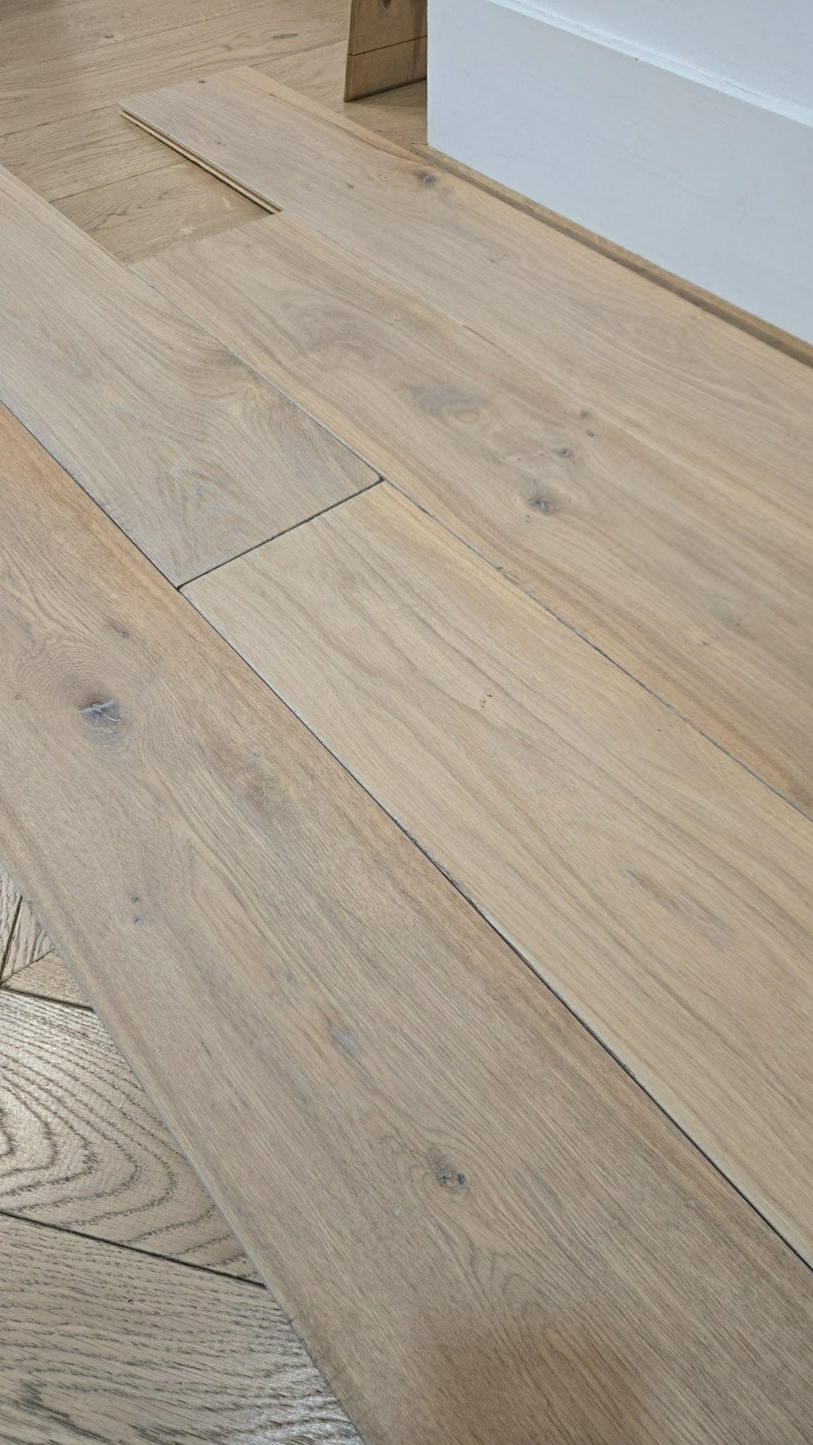 Lebar | French Oak