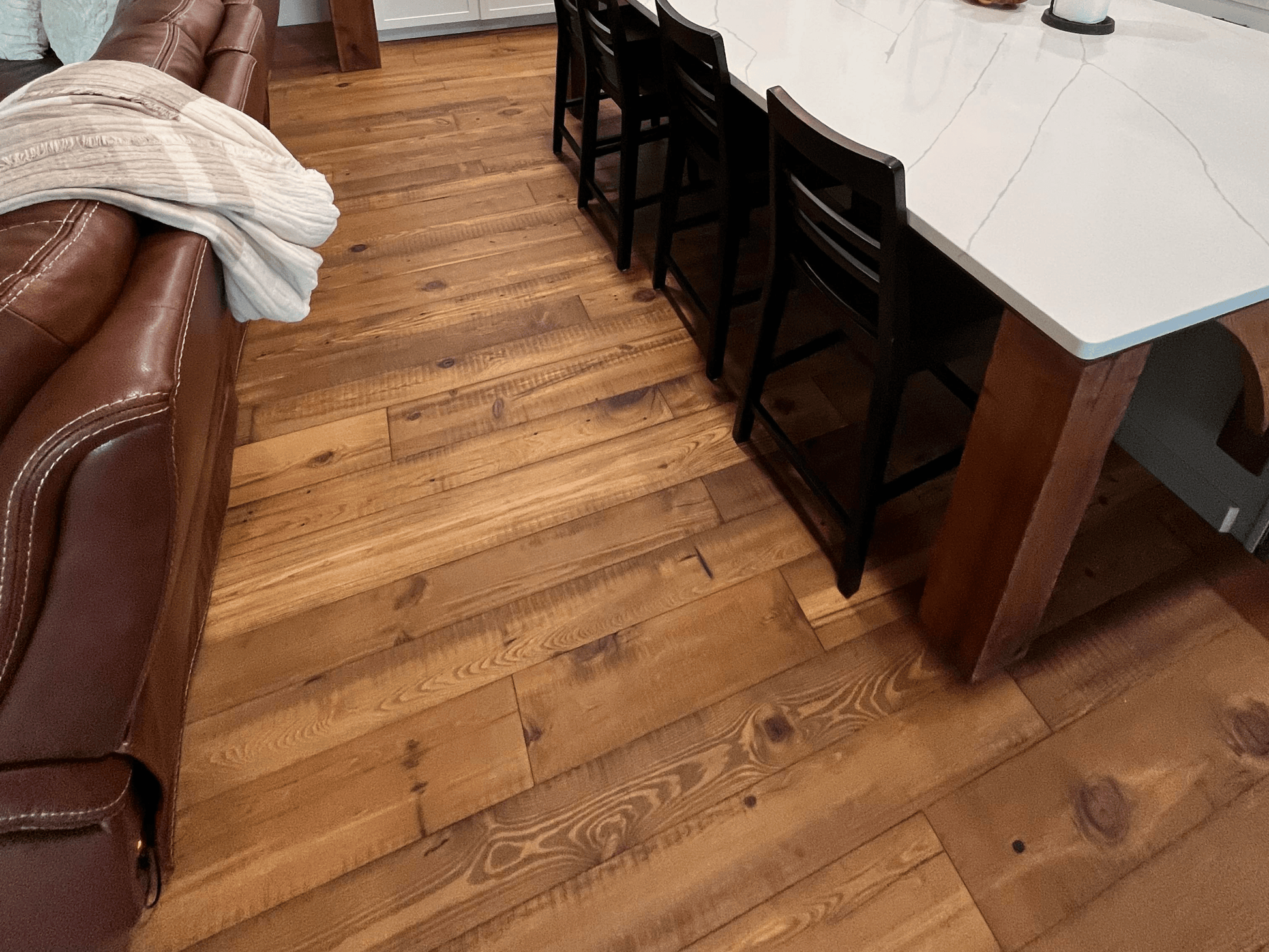 Hamilton heart pine hardwood flooring detail | Mill & Woods