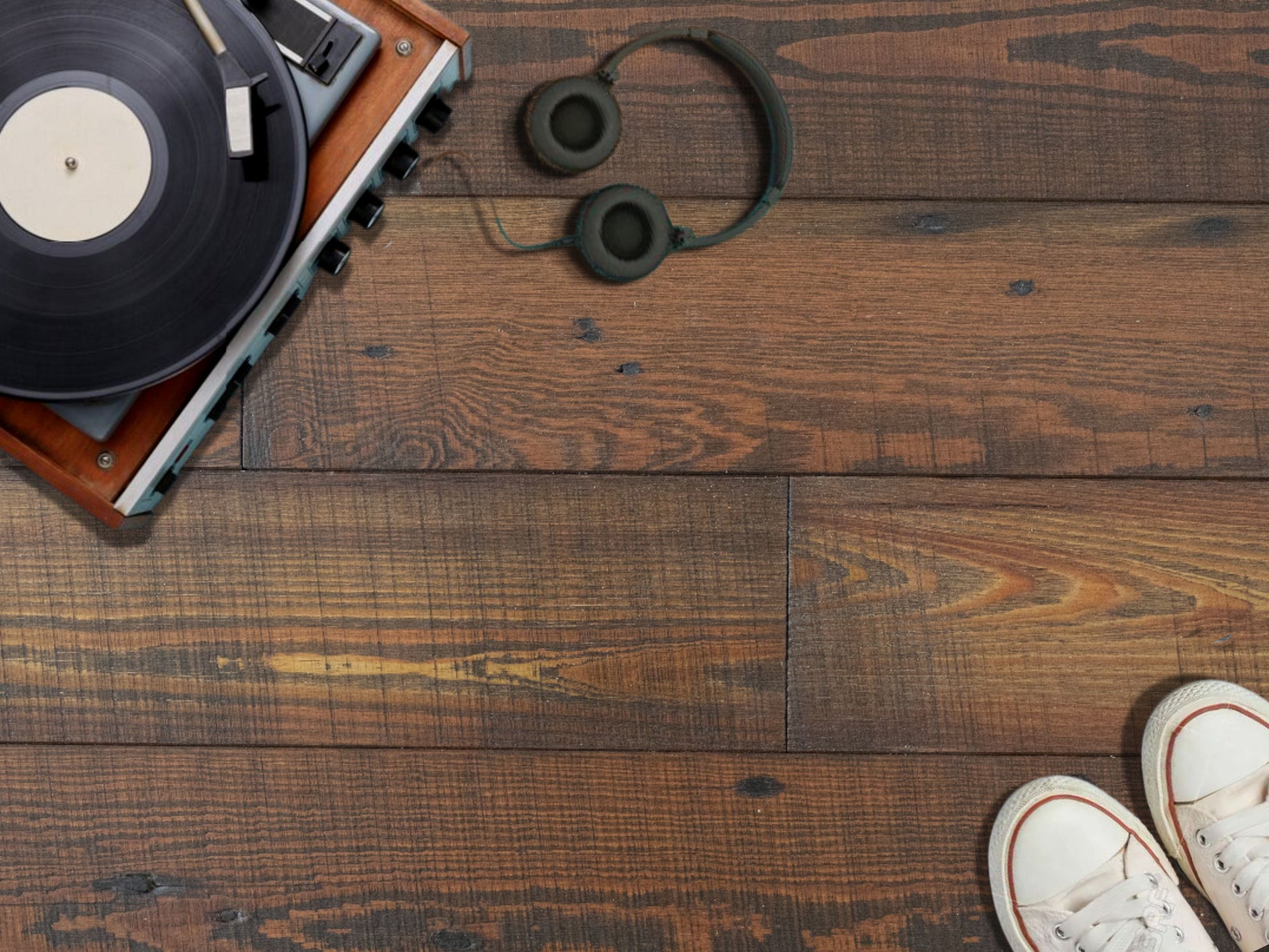 Hamilton reclaimed heart pine flooring room view | Mill & Woods