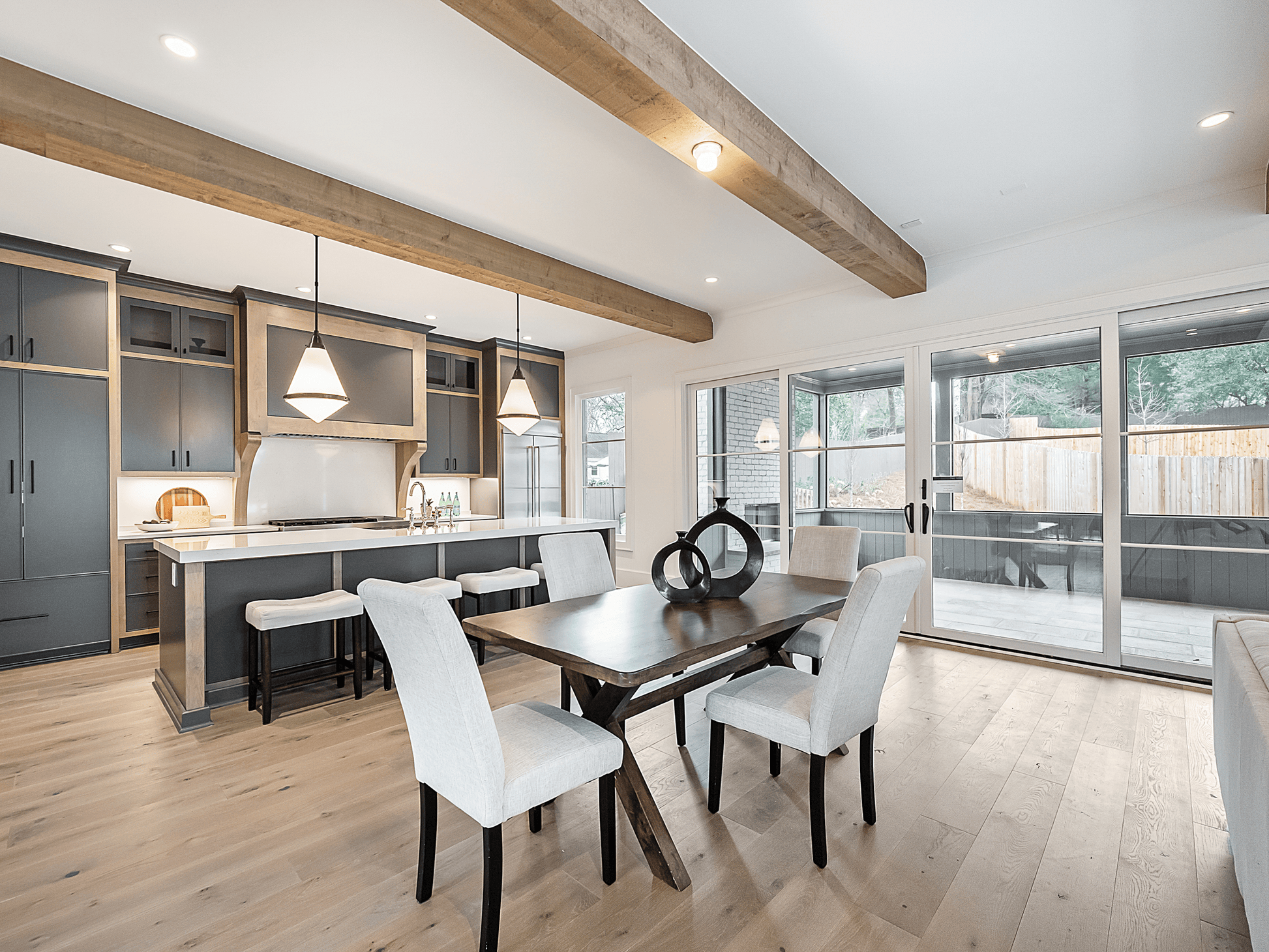 Sandbar white oak hardwood flooring | Mill & Woods